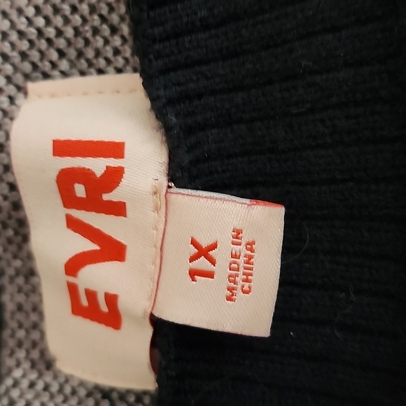 EVRI leapord print pullover crew neck sweater size 1X pink and black - Picture 4 of 6